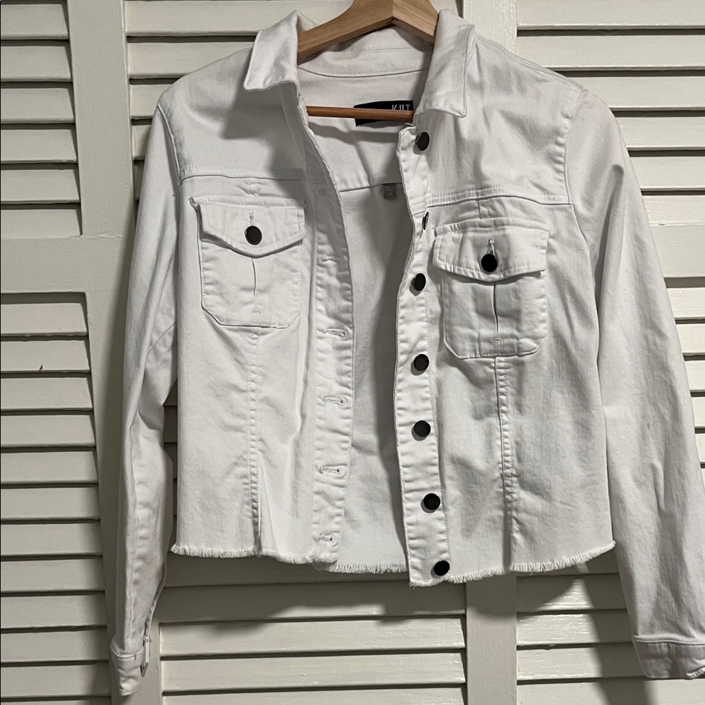 Denim Jacket worn two times 
KUT from the Kloth frayed denim jacket
LP